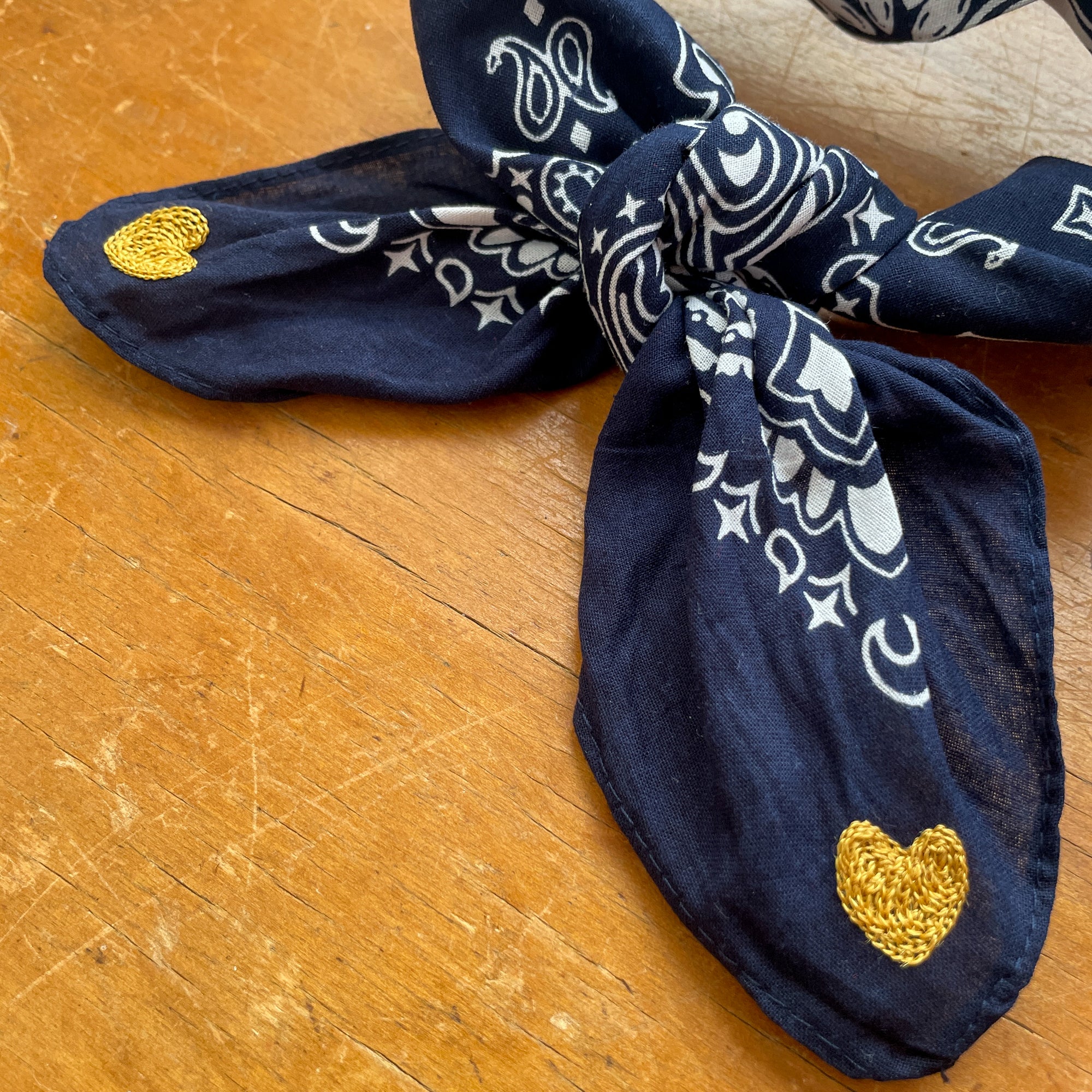 Bandana - Navy - Gold Hearts